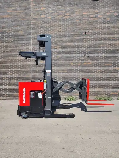 Keywords: Raymond forklift, double deep reach forklift, 3-stage mast forklift, 2500 lbs capacity, 21...