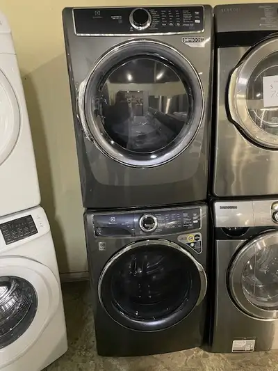Laveuse sécheuse frontales stainless Electrolux ( remis a neuf ), View more