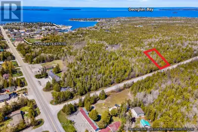 EXPERIENCE THE TOBERMORY LIFESTYLE - Nature, Community & Room to Breathe. Imagine a place where life...