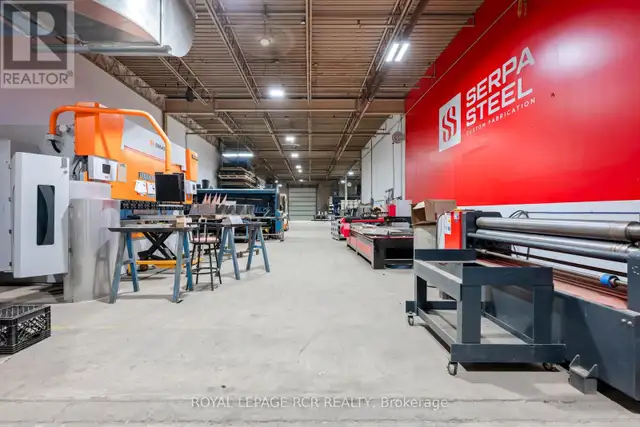 2B - 10 CENTENNIAL ROAD Orangeville, Ontario in Commercial & Office Space for Rent in Oakville / Halton Region - Image 4