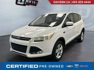 The 2016 Ford Escape SE 4WD blends versatile SUV capability, efficient performance, and modern comfo...