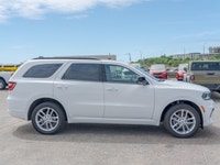 Only 31,984 Miles! This Dodge Durango has a durable Regular Unleaded V-6 3.6 L/220 engine powering t... (image 4)