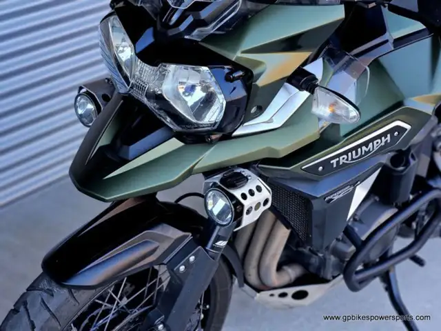 2017 Triumph Tiger Explorer XCA Matt Khaki Green in Dirt Bikes & Motocross in Oshawa / Durham Region - Image 7