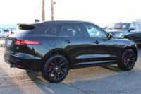NO ACCIDENT LOADED CLEAN CAR Unleash Your Inner Elegance with the 2020 Jaguar F-Pace AWD . Prepare T... (image 6)