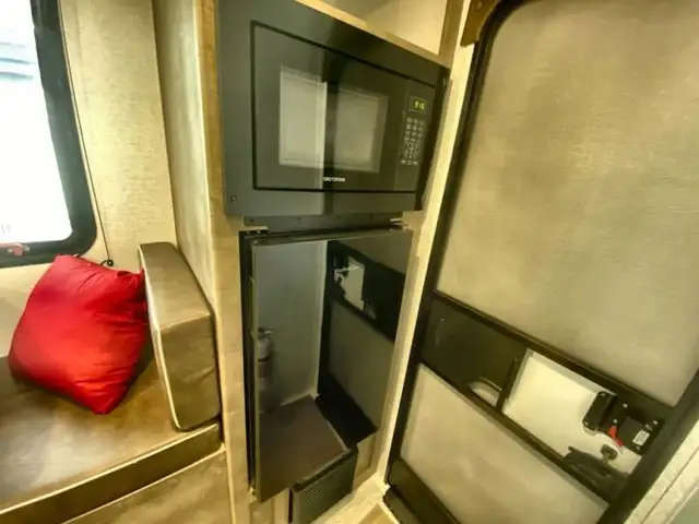 2025 Keystone RV Springdale Classic Mini 1400RE in Travel Trailers & Campers in Bedford - Image 16