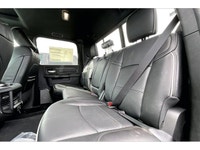 Canadas best full-size truck powertrain limited warranty is based on years and kilometer coverage of... (image 9)