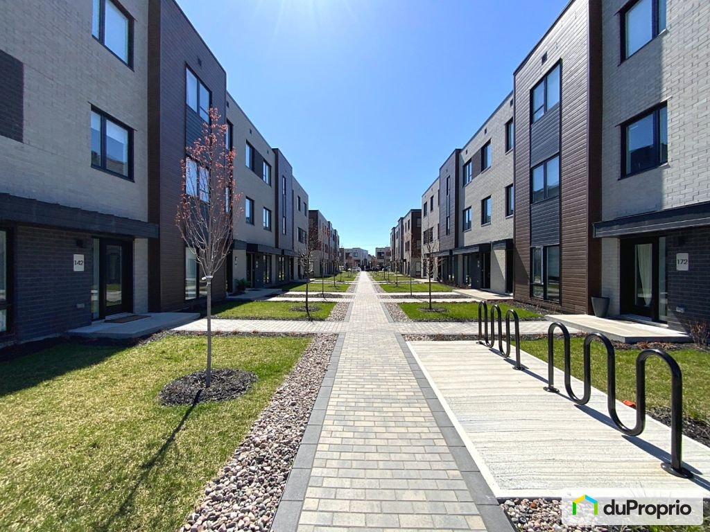 $660,000 - Townhouse for sale in Terrebonne (Terrebonne) — photo 2