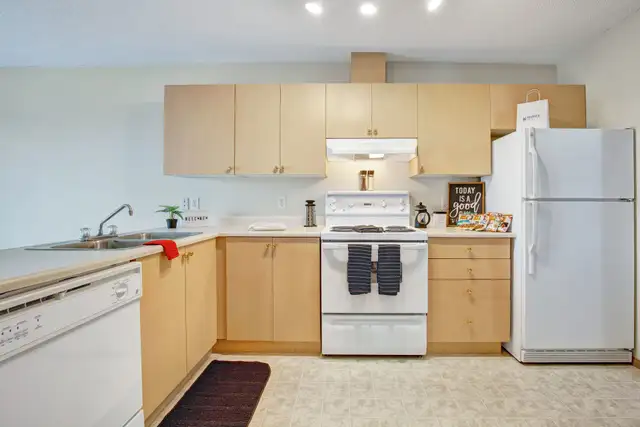 2 Bed x 1 Bath Apartment for Rent on Highland Blvd W. | $1355.00 in Long Term Rentals in Lethbridge - Image 3