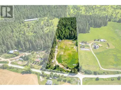 There’s very few small acreages like this available. Come build your home in the country, just minut...