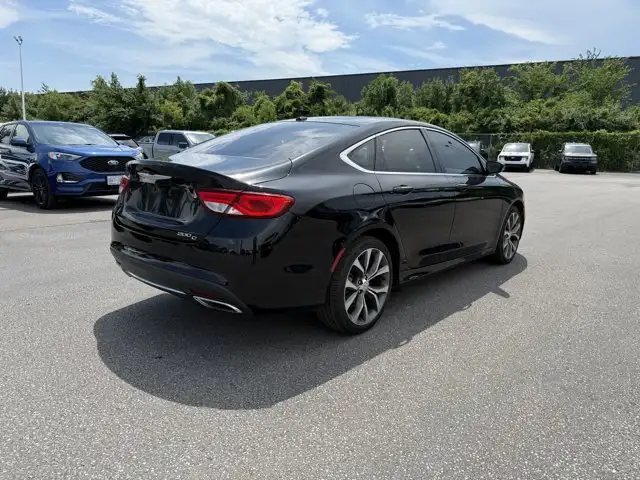 2016 Chrysler 200517607614066216965