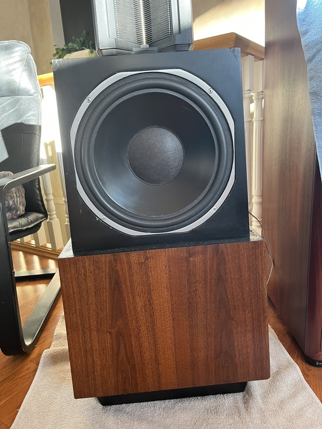 ESS AMT1C Vintage Speakers with Heil Tweeters Speakers Calgary Kijiji