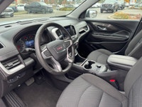 There is a certain kind of buyer who values confidence over flash. Someone who wants a compact SUV t... (image 8)