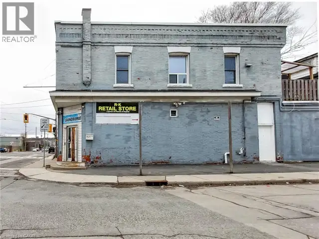 443 WENTWORTH Street N Hamilton, Ontario in Commercial & Office Space for Sale in Mississauga / Peel Region - Image 3
