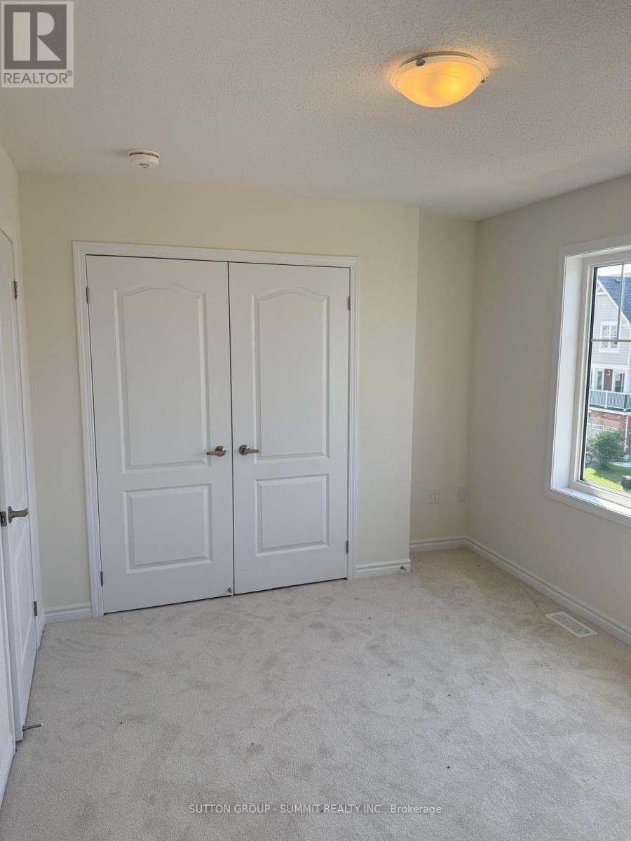 72 SANDHILL CRANE DRIVE Wasaga Beach, Ontario 2