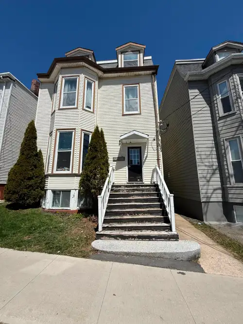 Top Floor Unit, 2 bedroom with keyless entry and laundry in unit, Video Tour available to email with...