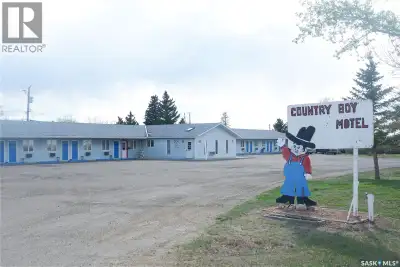The Country Boy Motel in Coronach offers 25 rooms and a two-bedroom owner's suite. The property is c...