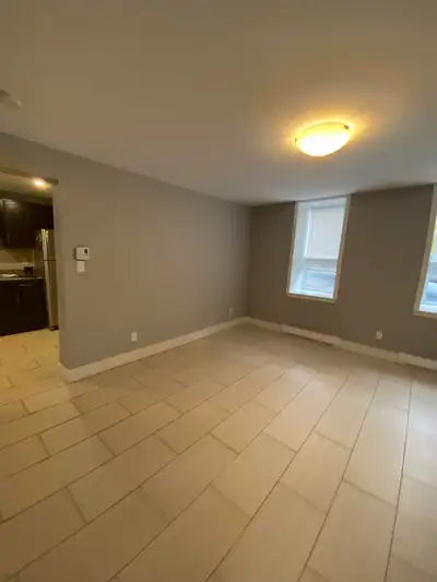 Welcome to 37 Harding Street this quiet bright 1 bedroom apartment is directly across the street fro...