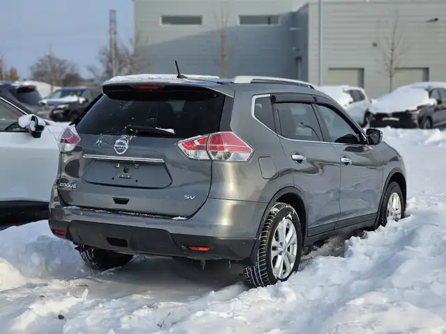 2016 Nissan Rogue SV in Cars & Trucks in Kitchener / Waterloo - Image 4