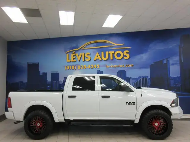 RAM 1500 CLASSIC 2023 V6 3.6L 4X4 CREW-CAB BOITE 5'7 in Cars & Trucks in Lévis - Image 2