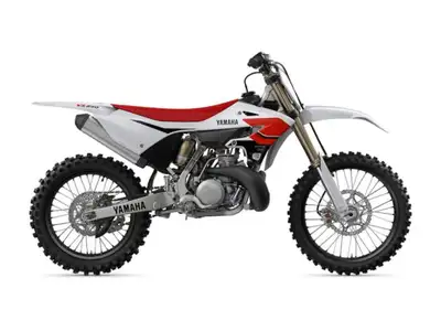 2026 Yamaha YZ250 70th AnniversaryOn the track or on the trail, the YZ250's exhilarating 250cc liqui...