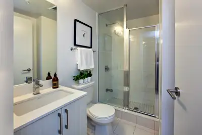 2-Bedroom + Den For Rent !  Woodbine/Gerrard!, View more