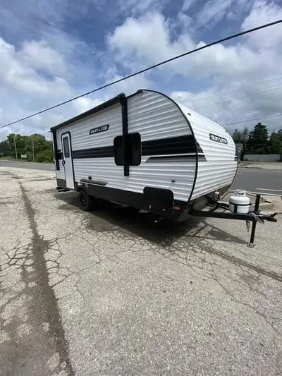 NEW 2026 Sunlite 19RB WE WILL BEAT ANY PRICE ON AN IDENTICAL MAKE AND MODEL FINANCING & EXTENDED WAR...