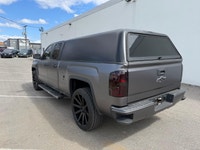 All vehicles come with a full vehicle History Report, ask to see it! T2015 GMC 1500 four-door featur... (image 5)