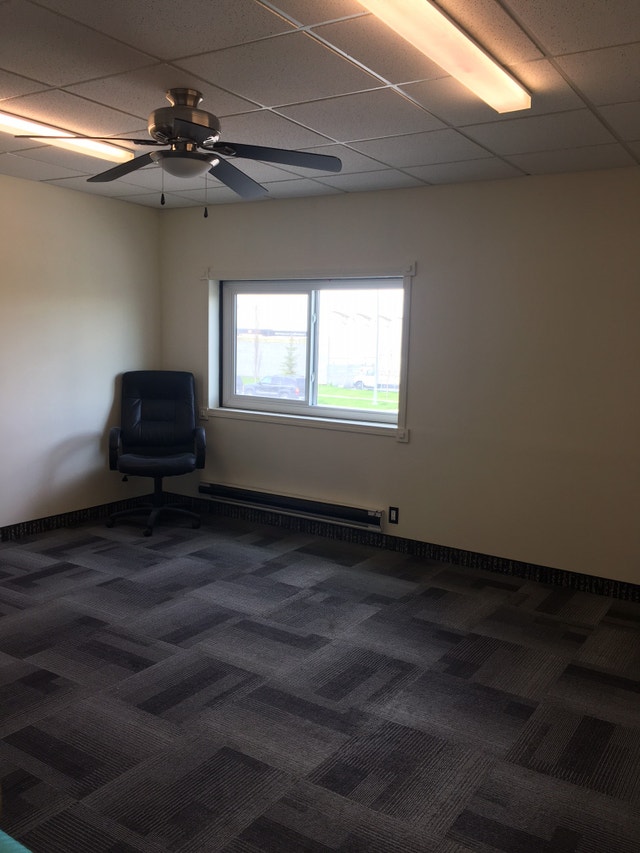 Great Mezzanine Office Space for Lease in Foothills Industrial