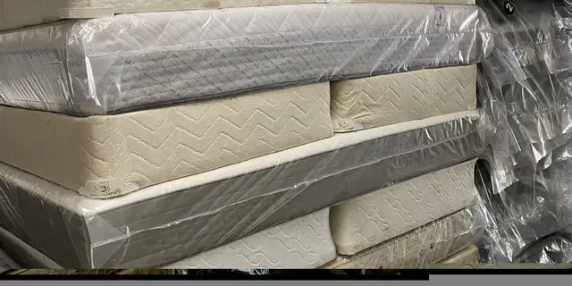 LIGHTLY QUEEN DOUBLE AND SINGLE SIZE USED MATTRESSES in Beds & Mattresses in Delta/Surrey/Langley - Image 6