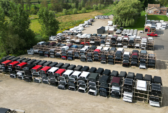 Ontario's Largest Chevy Truck Cap Selection in Other Parts & Accessories in Kitchener / Waterloo - Image 2