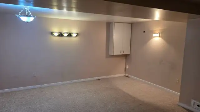 Ajax, Westney & Kingston Rd. Basement Apt. $1150/mo plus.utilite in Long Term Rentals in City of Toronto - Image 4