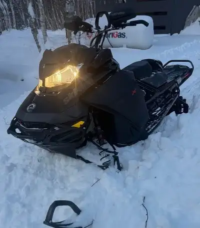 APPLY NOW: https://www.ridecollective.ca/get-pre-approved 2021 SKI-DOO SUMMIT X 850 850 E-TEC engine...