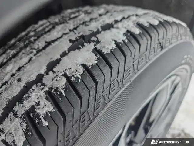 2024 Honda CR-V Hybrid Touring AWD | Apple Car Play | Android in Cars & Trucks in Ottawa - Image 12