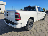 2022 Ram 1500 Sport 4x4 Crew Cab with 122,694 kms! Clean history with no accidents See Carfax report... (image 4)