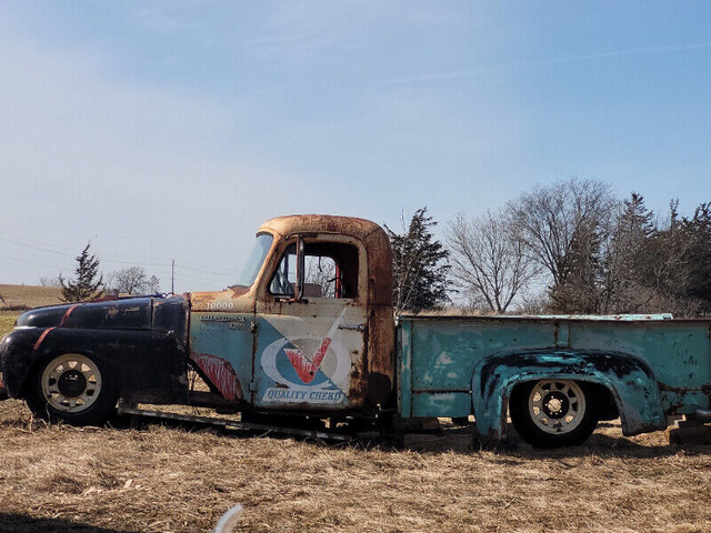International truck cab rat rod project awesome patina in Auto Body Parts in Belleville