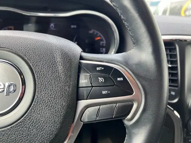 2018 Jeep Grand Cherokee Laredo AWD | Command Start | Reverse Ca5484076805082419211