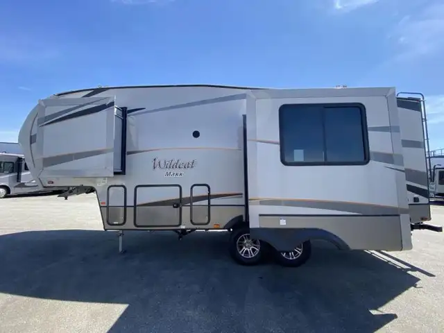 2017 Forest River RV Wildcat Maxx 242RLX in Travel Trailers & Campers in Abbotsford - Image 7