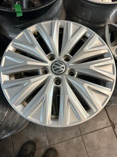 5x112 16" centre de Pneus mtl est 11251 rue notre dame est 514-507-5177