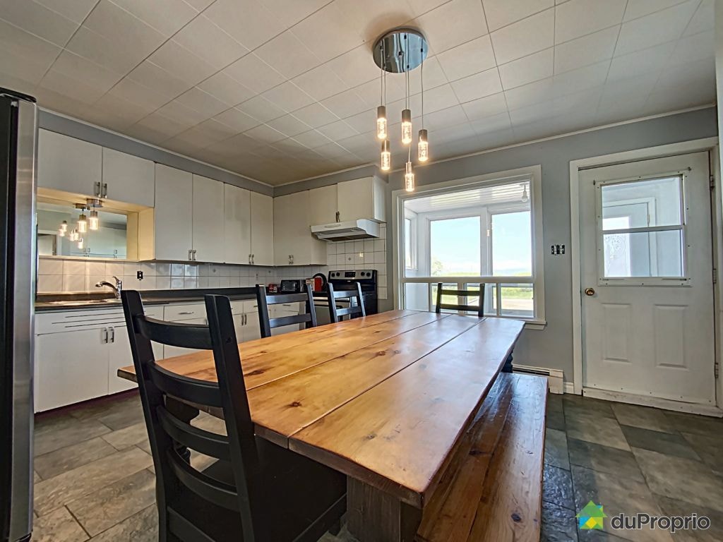 $215,000 - Bungalow for sale in La Pocatiere — photo 2
