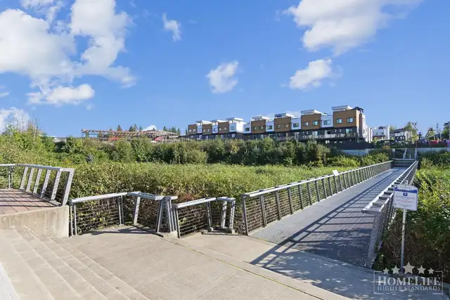 Modern & Bright 1-Bed Condo for Rent in Heart of Latimer Village in Long Term Rentals in Abbotsford - Image 22