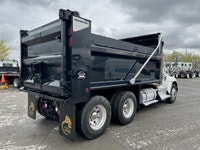 Appelez // Call Guillaume 514-404-6940 Camion dompeur 10 roues // two axle dump truck Kenworth T370... (image 5)