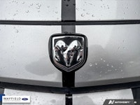 2010 Dodge Challenger SRT8 Brilliant Black Crystal Pearlcoat SRT HEMI 6.1L V8. PREMIUM SOUND SYSTEM... (image 7)