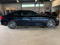 2017 BMW 530i xDrive M Sport Heads-Up Display | Brand New Tires & Brakes | Premium Sport Sedan Key F... (image 3)