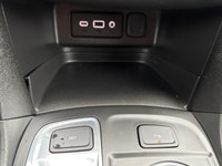 One Owner, Awd, Confidence & Convenience Pkg Including P/Liftgate, Auto Dual Climate Control & Front... (image 4)