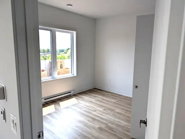 3.5 et 4.5 Disponible à Longueuil in Long Term Rentals in Longueuil / South Shore - Image 7