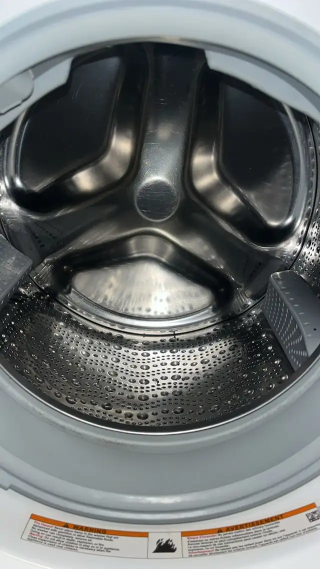 Bosch 24” Stackable Washer And Dryer Tested  30-Day Warranty in Washers & Dryers in Kitchener / Waterloo - Image 5