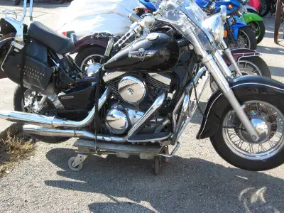 sonic cycle has a 2003 kawasaki vn - 1500 vulcan classic parts bike . this bike was rear ended lots...