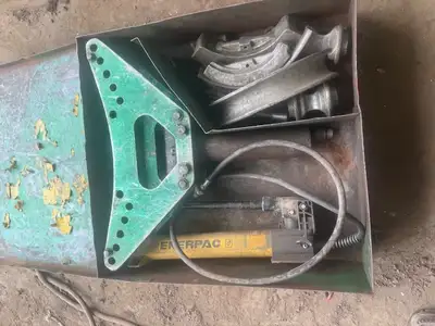 Greenlee 880 Hydraulic Pipe Bender, View more