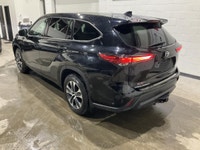// JAMAIS ACCIDENTÉ! //Ce Toyota Highlander 2020 version LE AWD MAGS CAMERA RECUL CRUISE A/C BLUETOO... (image 1)