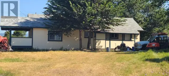 5720 VLA Road Chase, British Columbia in Land for Sale in Kamloops - Image 11